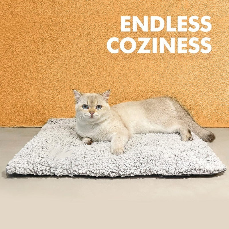 Plush Pet Warm Mat with Self-Heating for Dogs and Cats