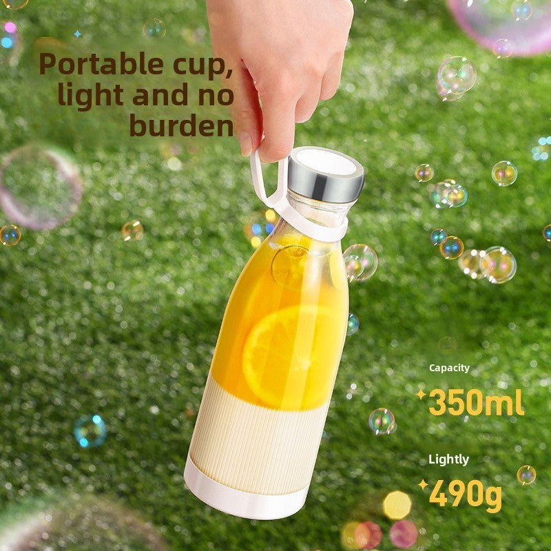 Portable household mini juicer